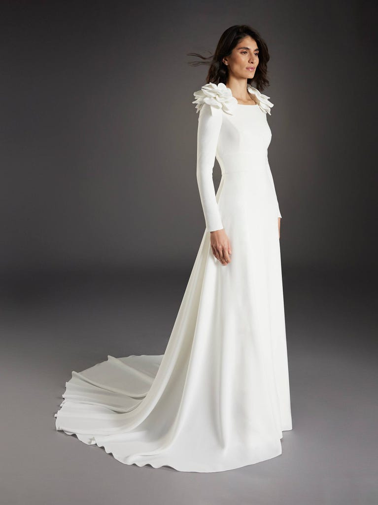 Pronovias MIES | Vestido De Novia Corte En A Con Escote Barco | Pronovias