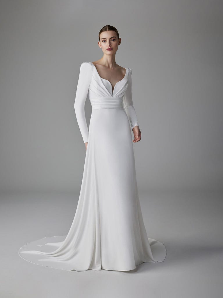 pronovias OCCITANIA | Vestido de novia sirena con escote corazón | Pronovias