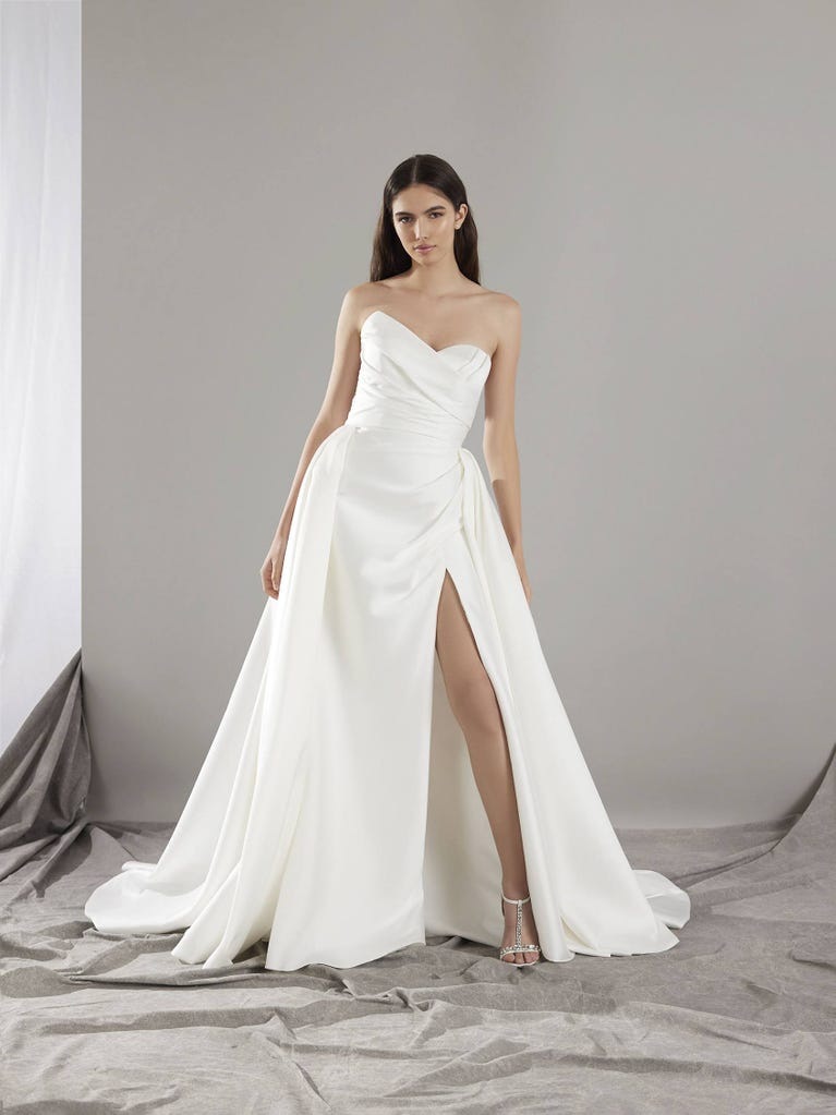 Pronovias ONARY | Vestido De Novia Corte en a | Pronovias