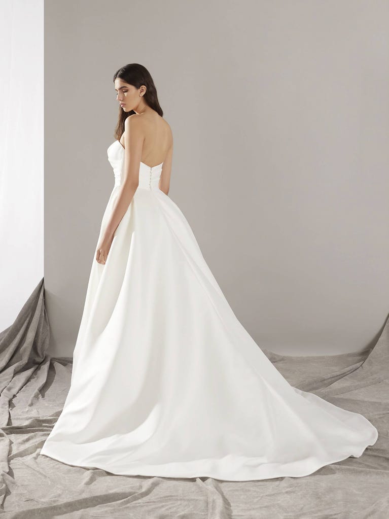 Pronovias ONARY | Vestido De Novia Corte en a | Pronovias