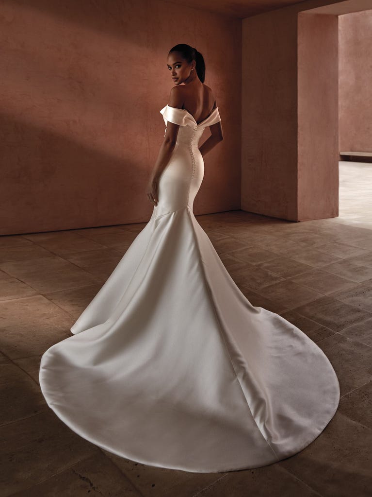 Pronovias AVONIA | Vestido De Novia Sirena | Pronovias