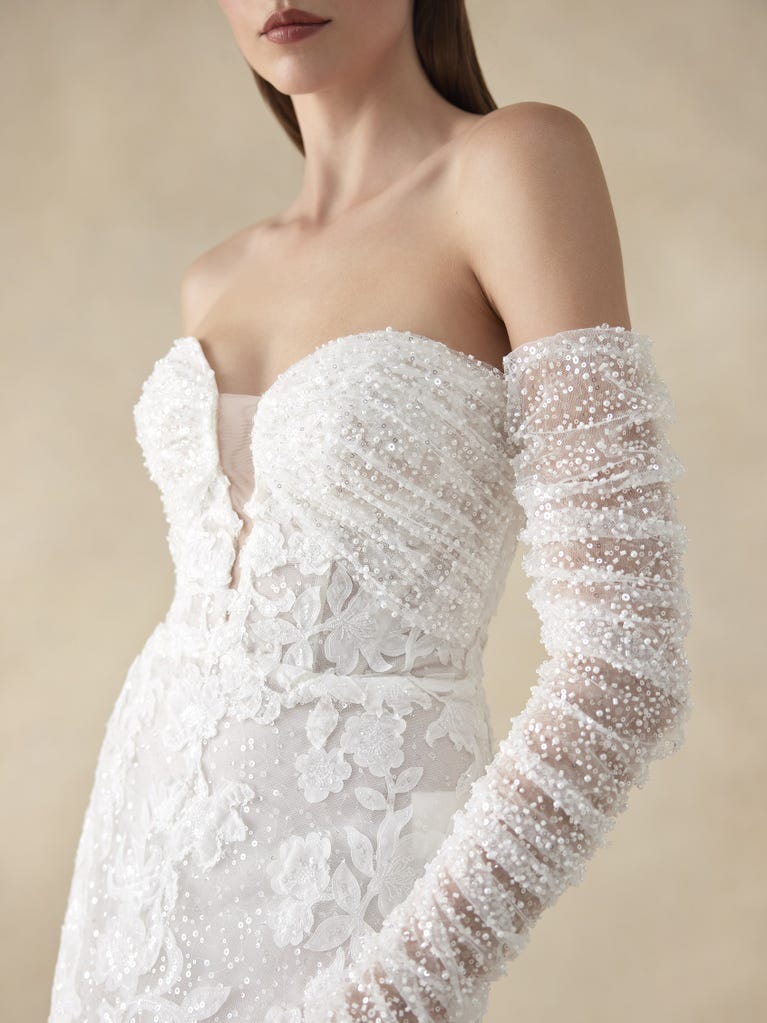 Pronovias OAKLEY SLEEVES