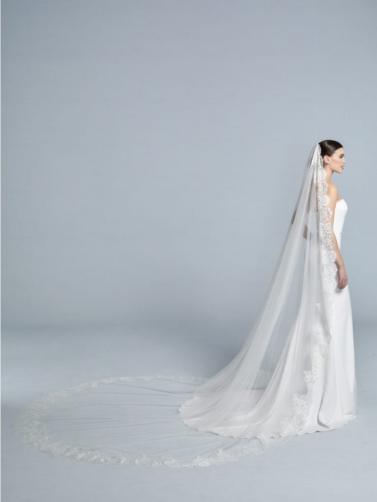 Pronovias V-2033CC