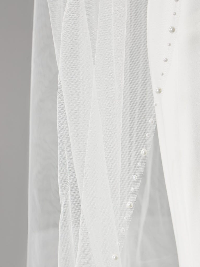 Pronovias V-2117