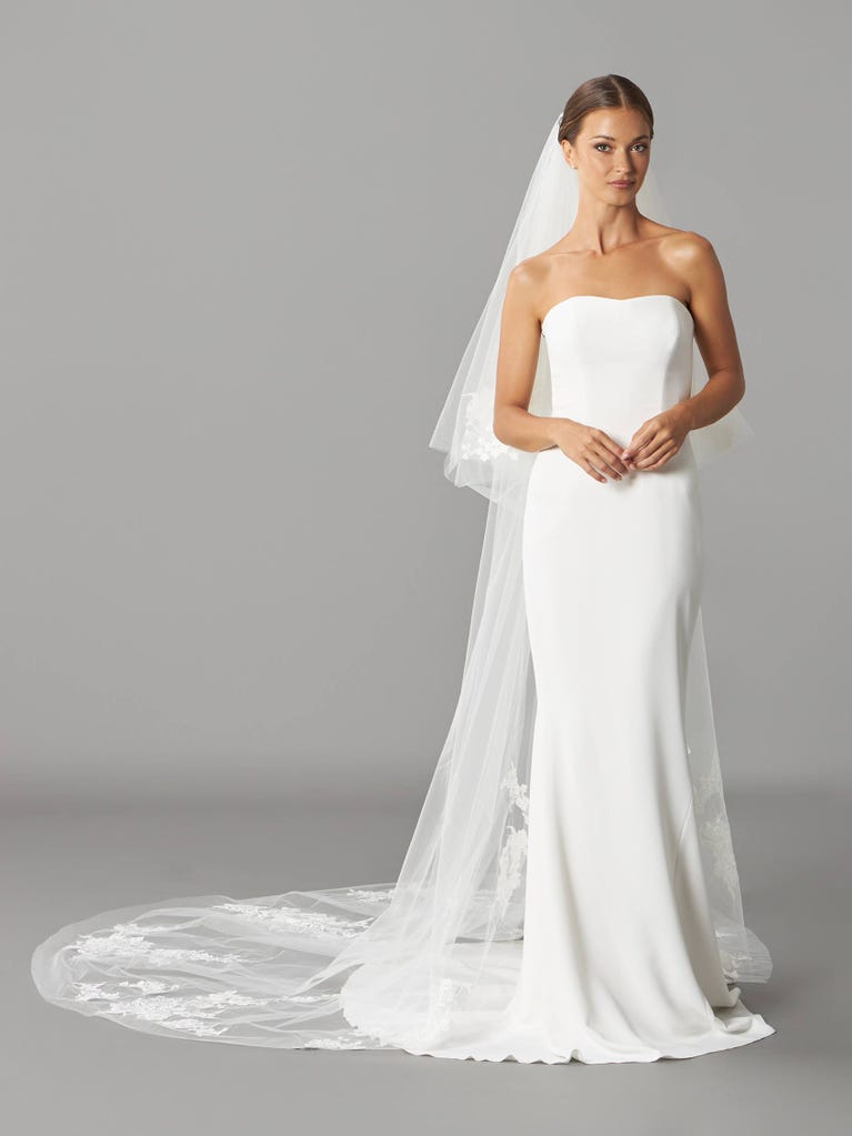 Pronovias V-2932