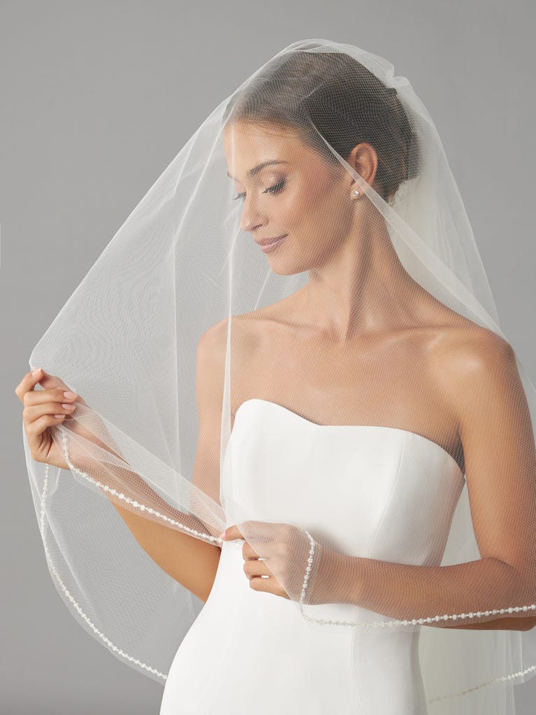 pronovias V-2947