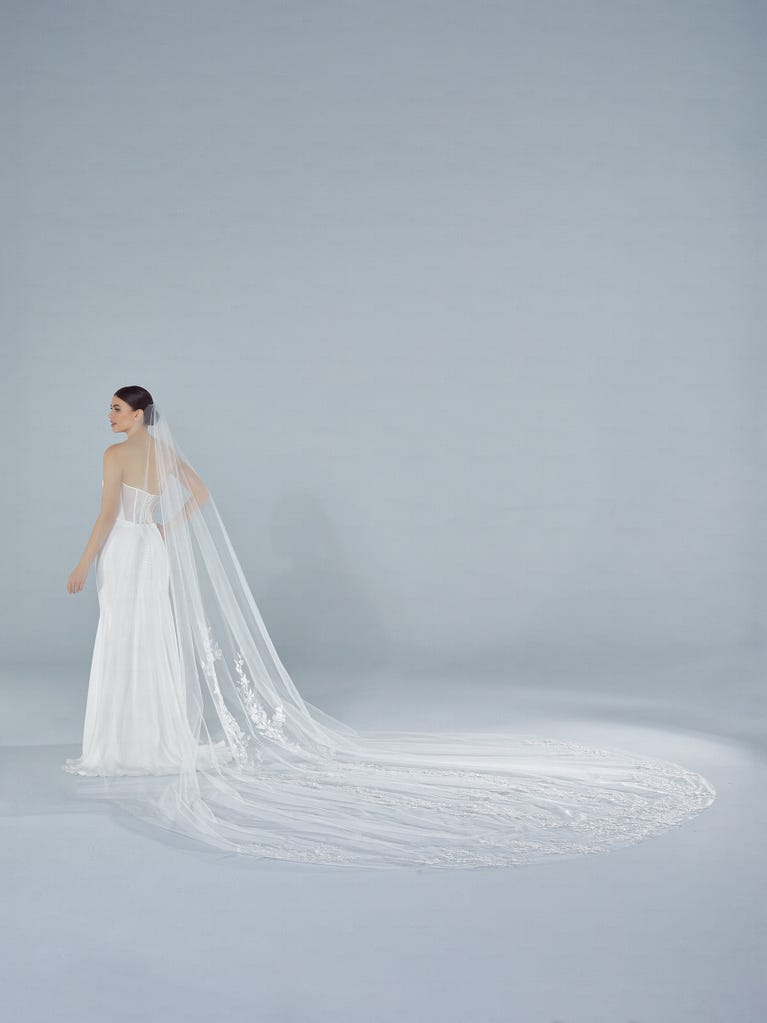 Pronovias V-LA41