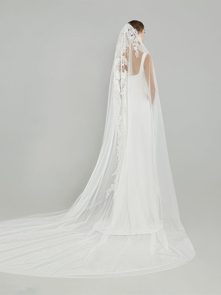 Pronovias V-LA44