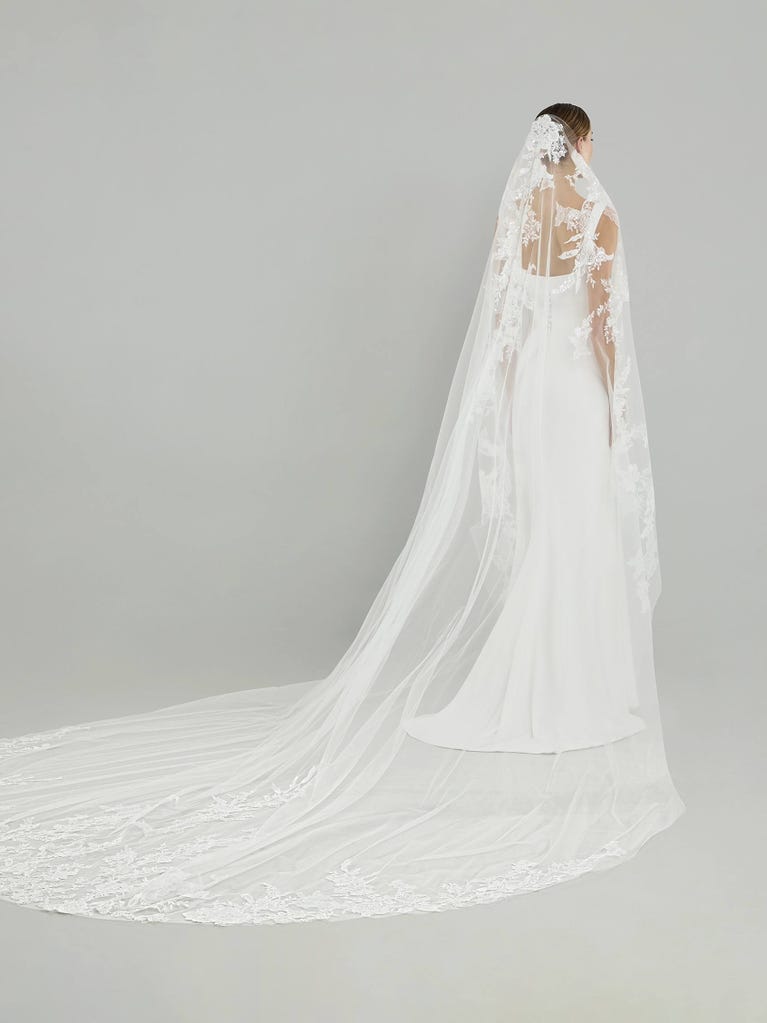 Pronovias V-LA50
