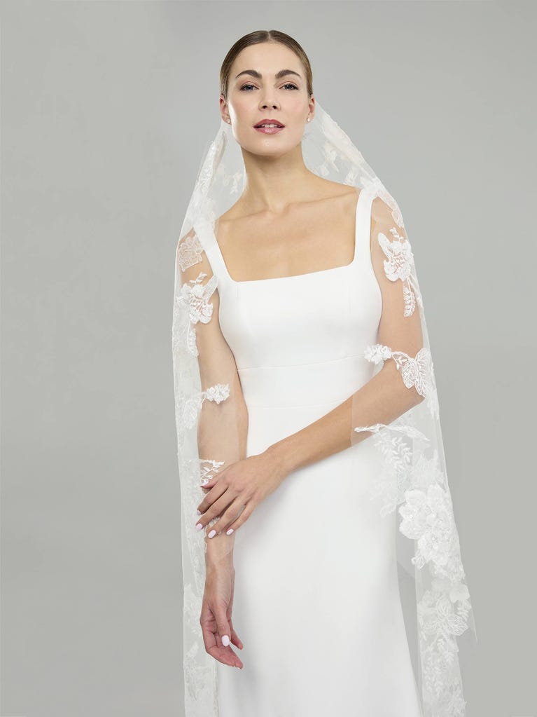 Pronovias V-LA50