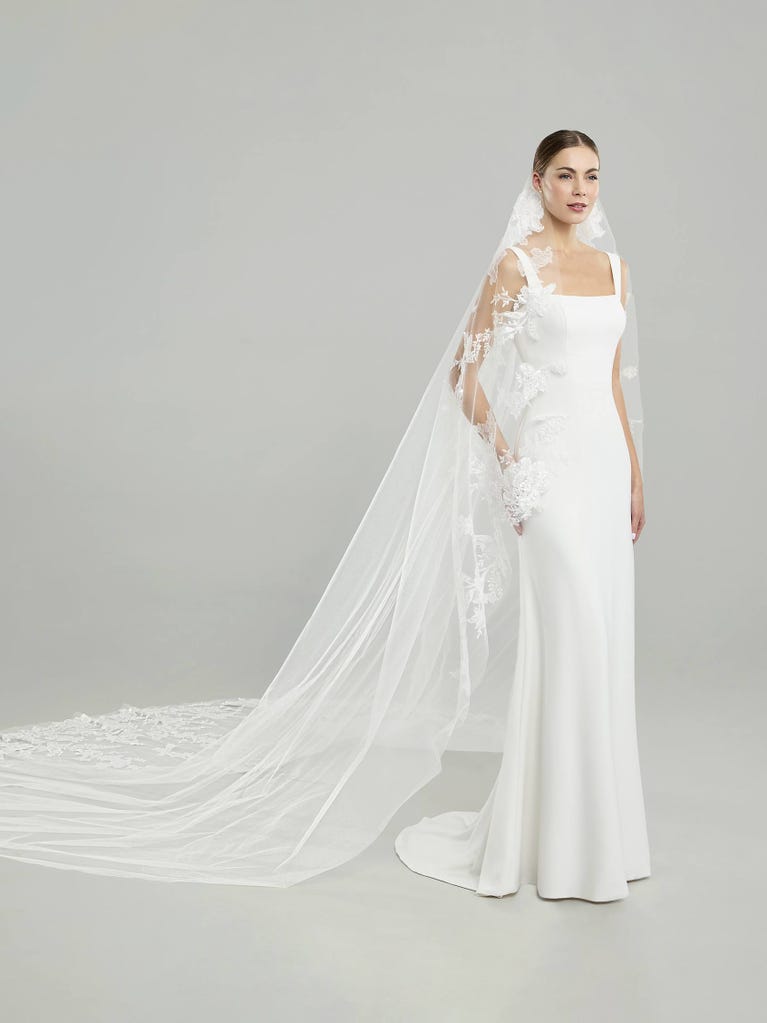 pronovias V-LA50
