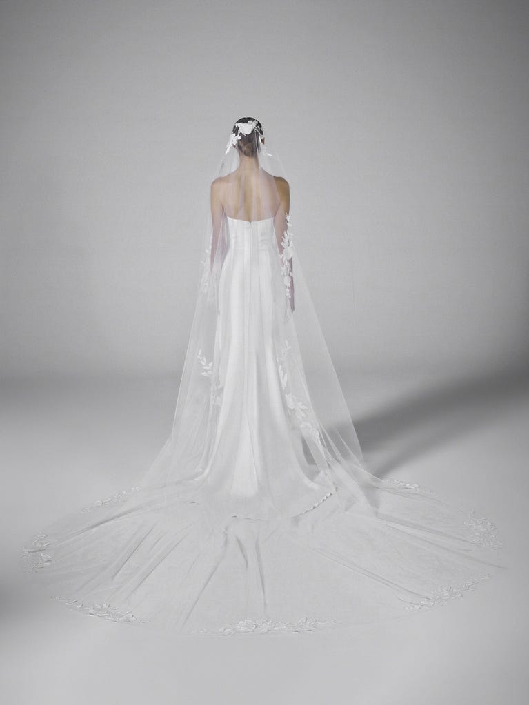 Pronovias V-LA56