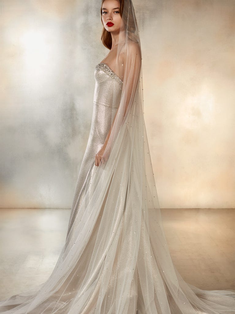 pronovias VEIL RISING