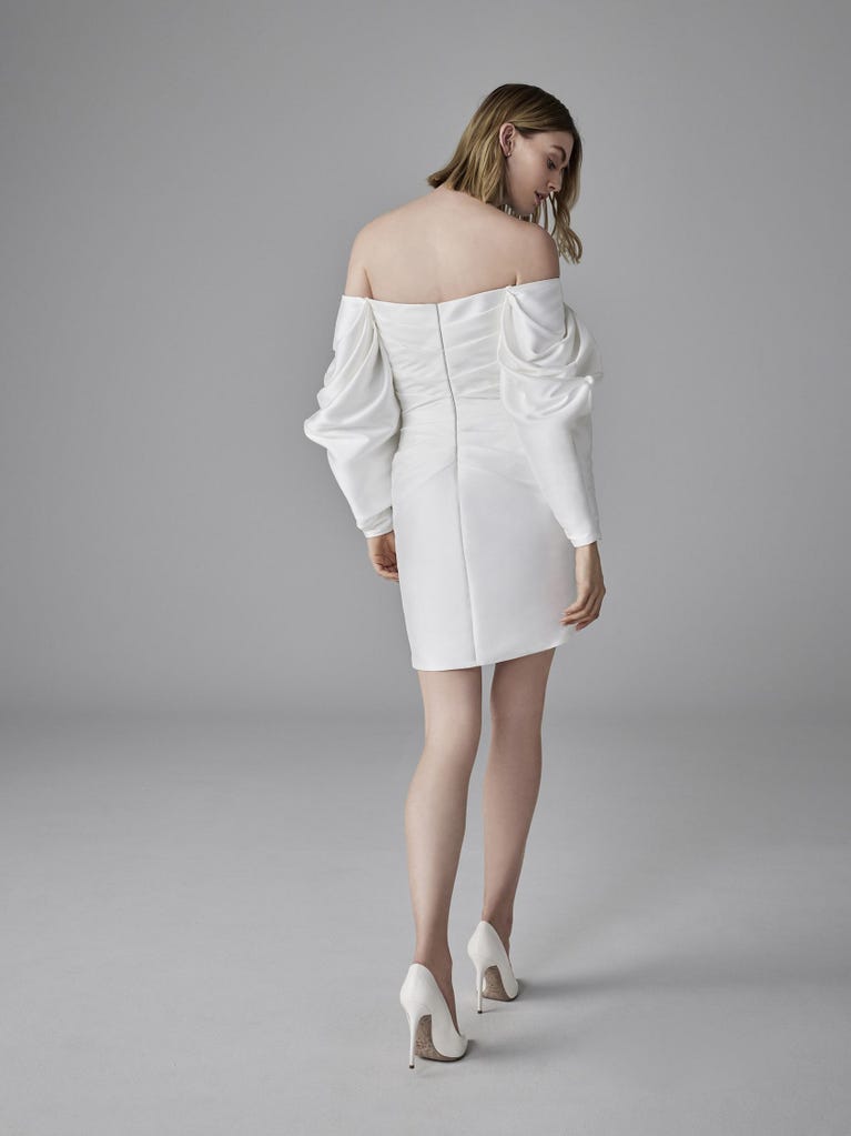 Pronovias QUINN | Vestido De Novia Con Escote Envolvente | Pronovias