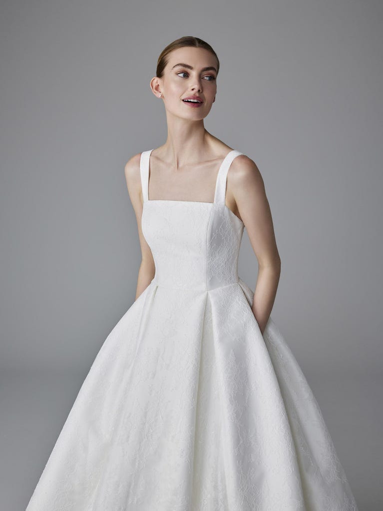 Pronovias ROSAMUND | Vestido De Novia Princesa Con Escote Cuadrado | Pronovias