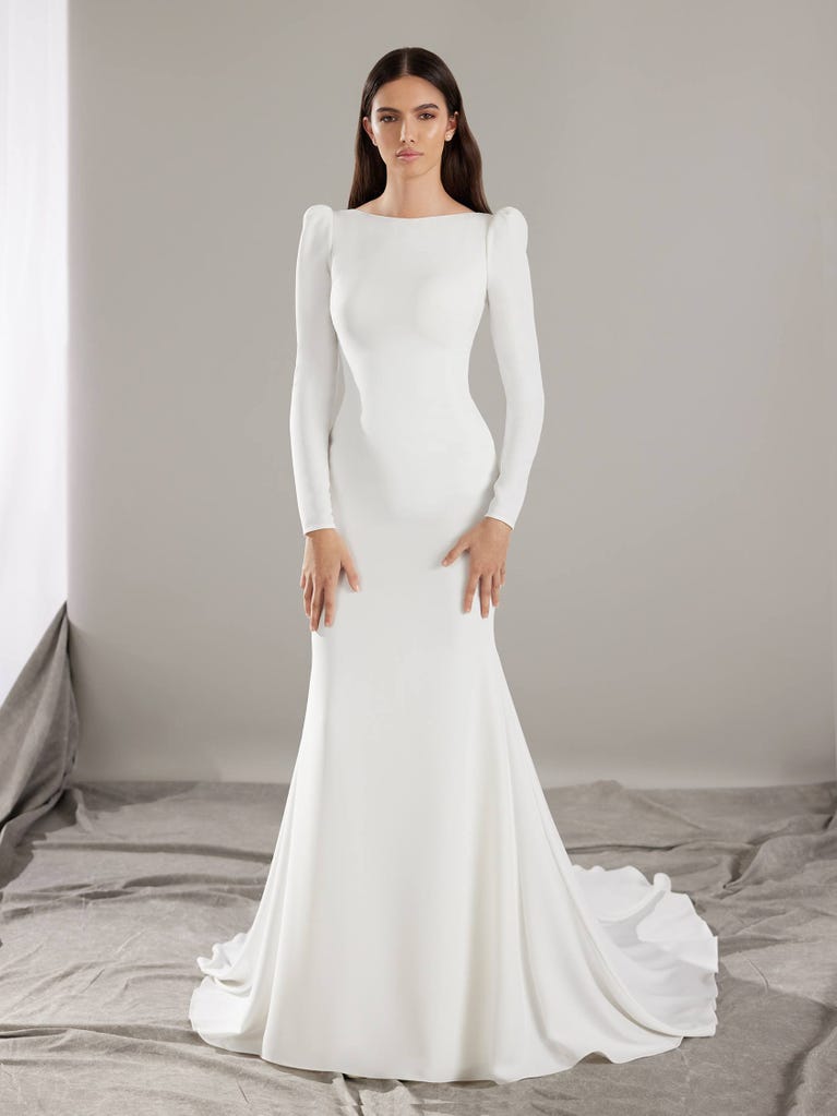 pronovias SOULEYE | Vestido de novia sirena con escote barco | Pronovias