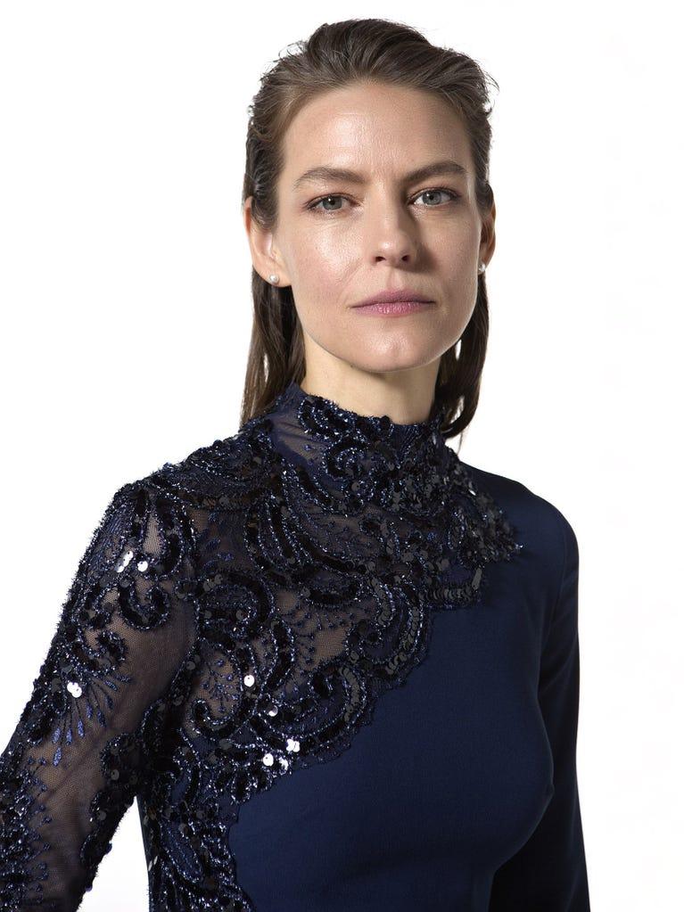 Pronovias Sparkle 2441 | Vestido De Fiesta Recto Con Escote Cisne | Pronovias