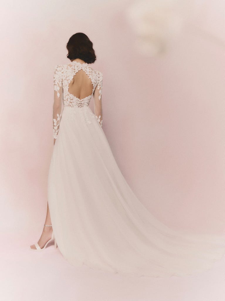 Pronovias TERESINE | Vestido De Novia Corte En A Con Escote Cisne | Pronovias