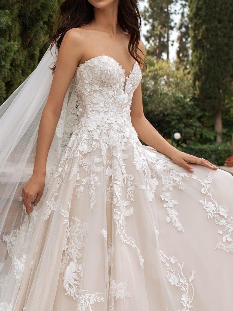 Pronovias Vestido De Novia Corte Princesa Y Escote Corazón | Pronovias