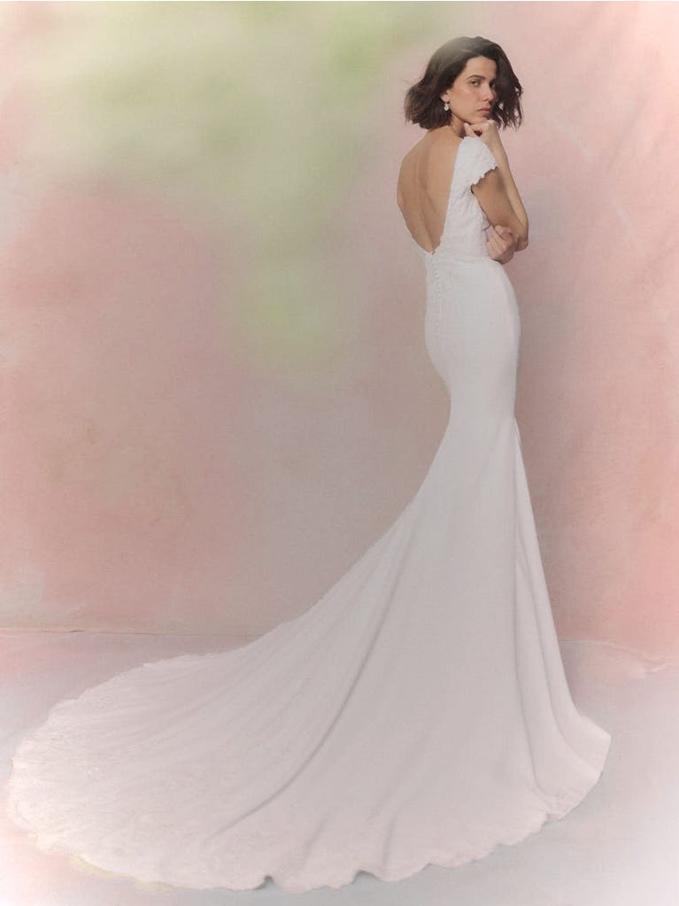 Pronovias Vestido De Novia Corte Sirena Escote Barco Y Manga Corta | Pronovias