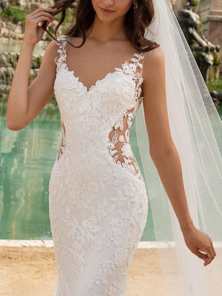 Pronovias Vestido De Novia De Encaje Con Corte Sirena Y Escote Pico | Pronovias