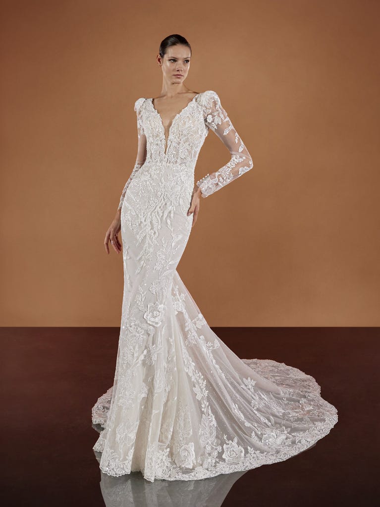Pronovias VIPA | Vestido De Novia Sirena Con Escote De Pico | Pronovias