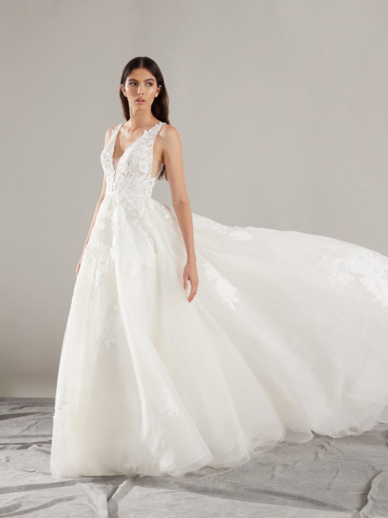 Pronovias WEST | Vestido De Novia Corte en a Con Escote De Pico | Pronovias