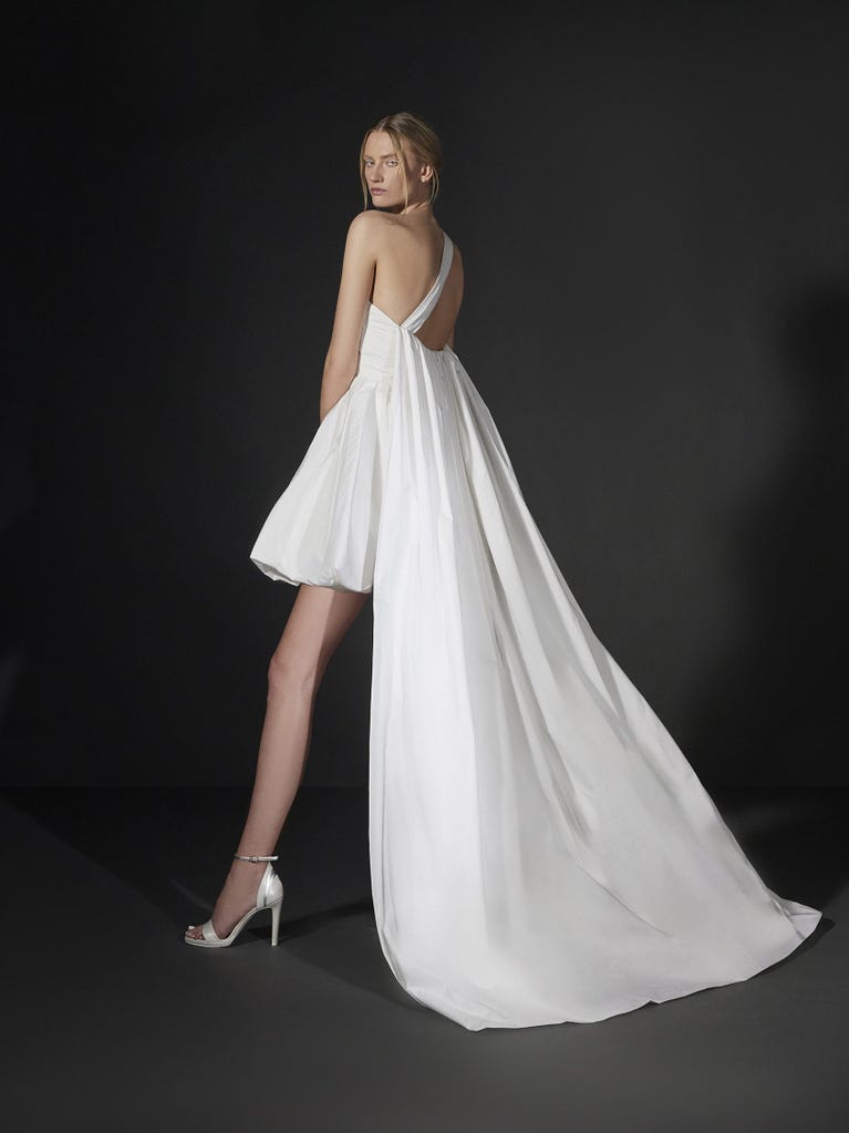Pronovias YVANE | Vestido De Novia Sirena | Vera Wang Bride