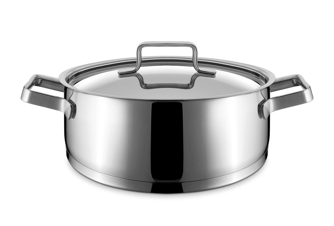 pujadas Inox First casserole pan 16 centimeter stainless steel with encapsulated aluminum base in mirror finish with lid