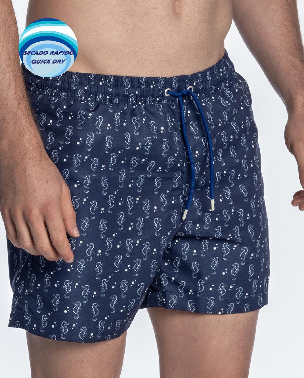 Punto Blanco Short Estampado De Caballos De Mar. Sailboat