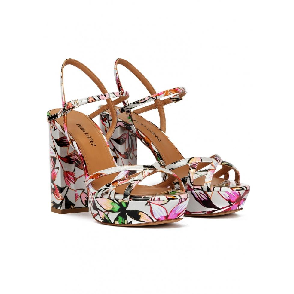 Pura López Sandalias De Plataforma Con Estampado Floral