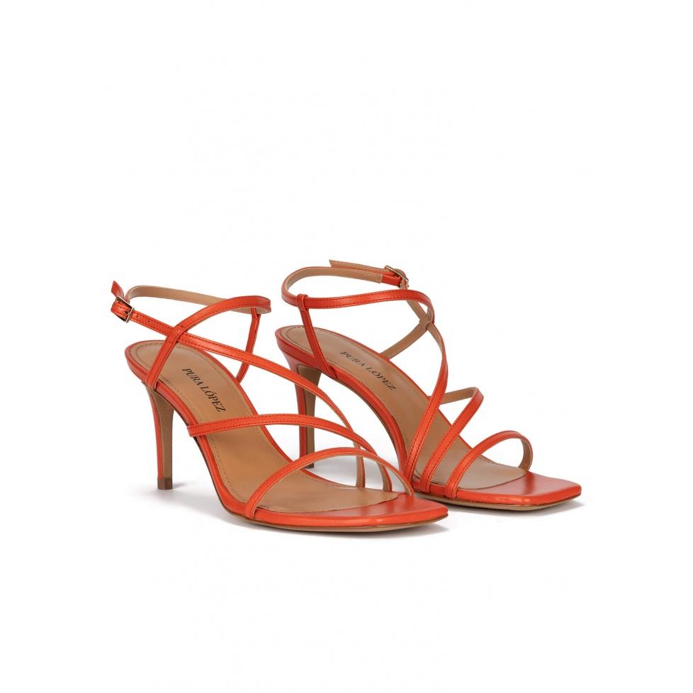 Pura López Sandalias Naranja De Puntera Cuadrada Y Tacón Medio En Piel