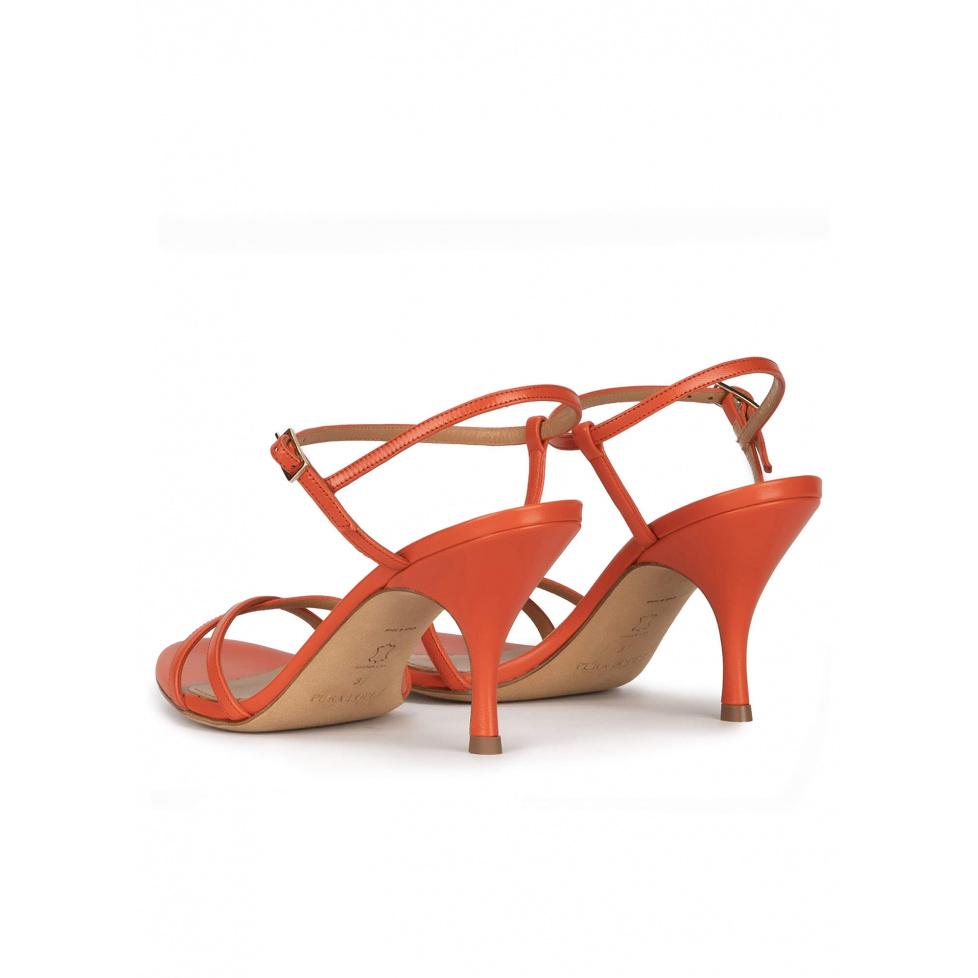 Pura López Sandalias Naranja De Tacón Curvo En Piel Con Hebilla Lateral