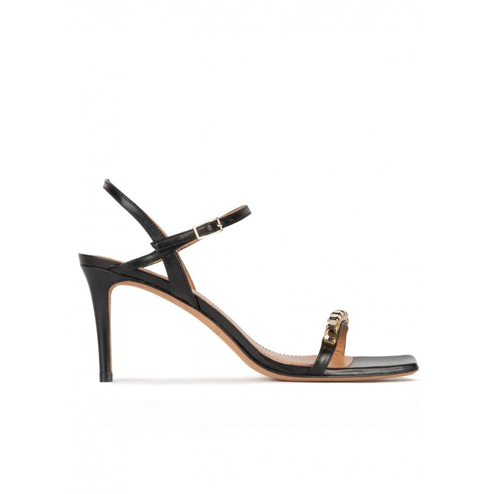 Pura López Sandalias Negras De Piel Con Tacón Medio Adornadas Con Cristales