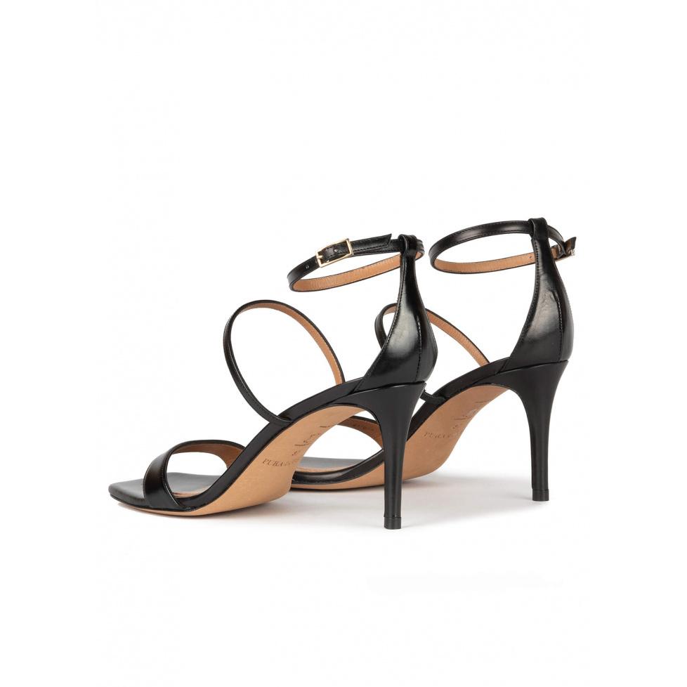 Pura López Sandalias Negras De Piel Con Tacón Medio Y Puntera Cuadrada