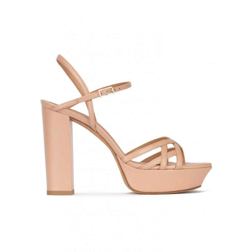 pura lópez Sandalias nude de tacón alto ancho con plataforma en piel