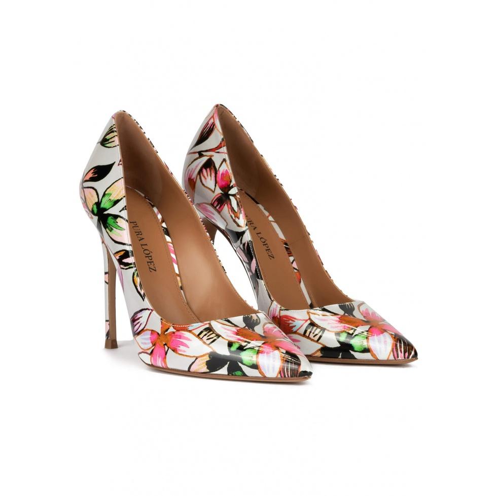 Pura López Zapatos De Punta Con Tacón Fino De 11 Cms Con Estampado Floral
