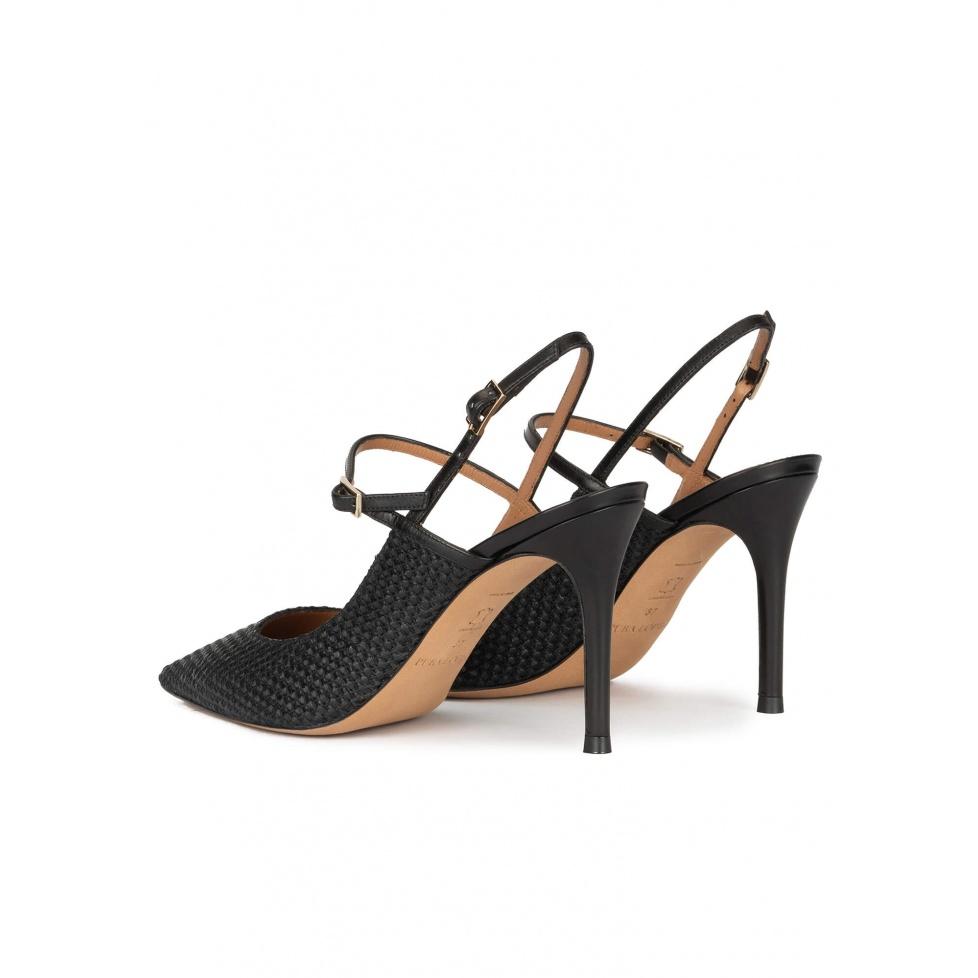 Pura López Zapatos De Punta Fina Y Tacón Alto En Rafia Color Negro