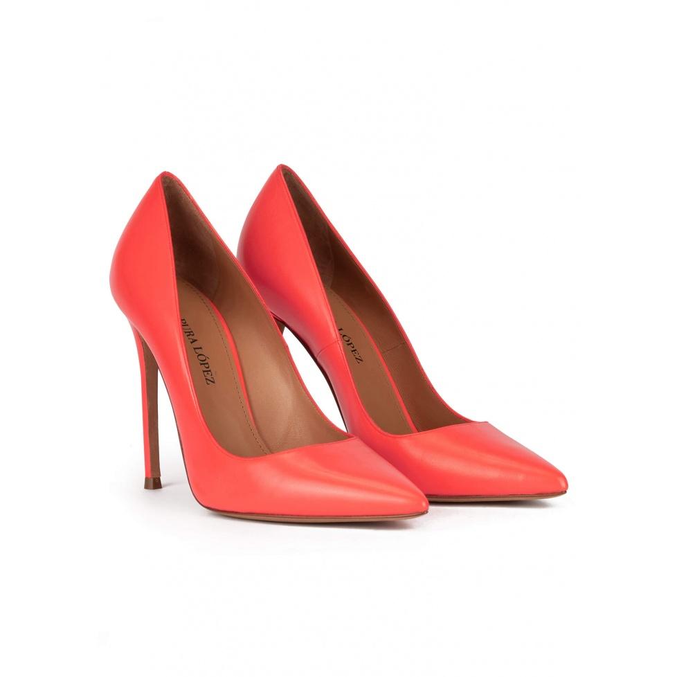 Pura López Zapatos De Salón Con Punta Afilada Y Tacón Stiletto En Piel Coral