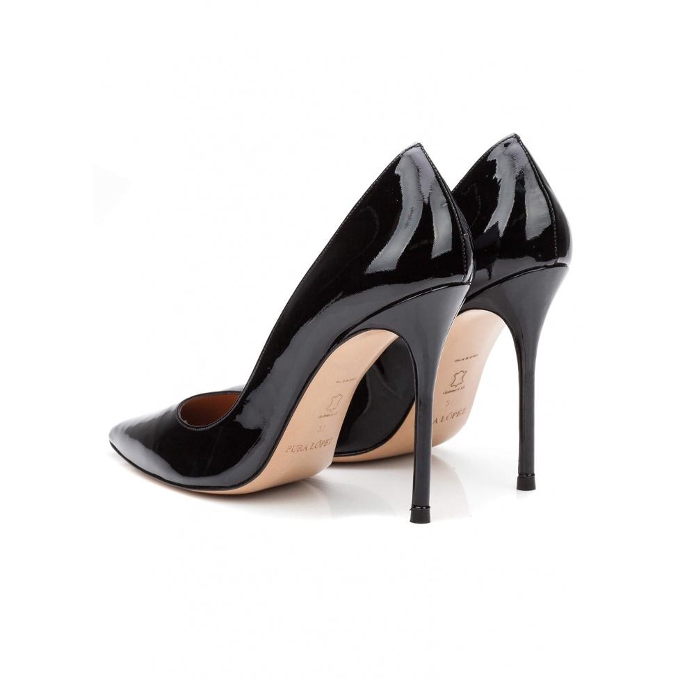 Pura López Zapatos De Salón Con Tacón Alto En Charol Negro