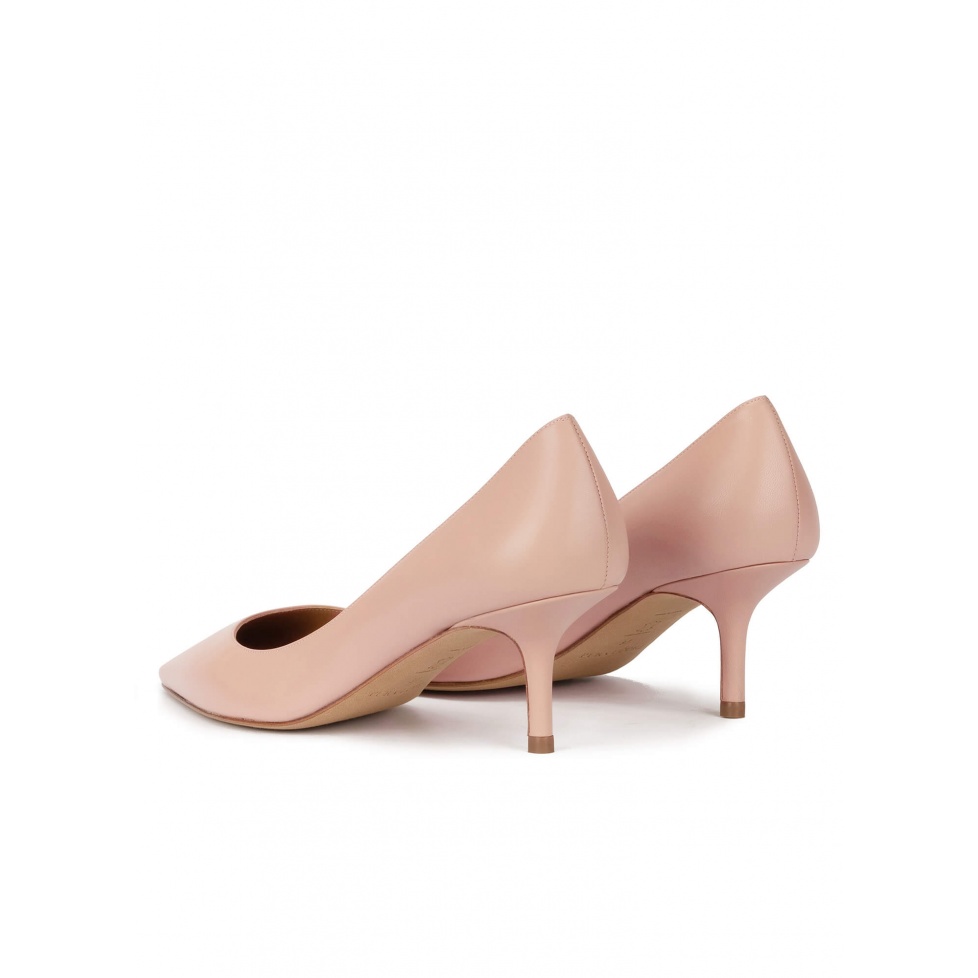 Pura López Zapatos De Tacón Medio Y Punta Fina En Piel Nude