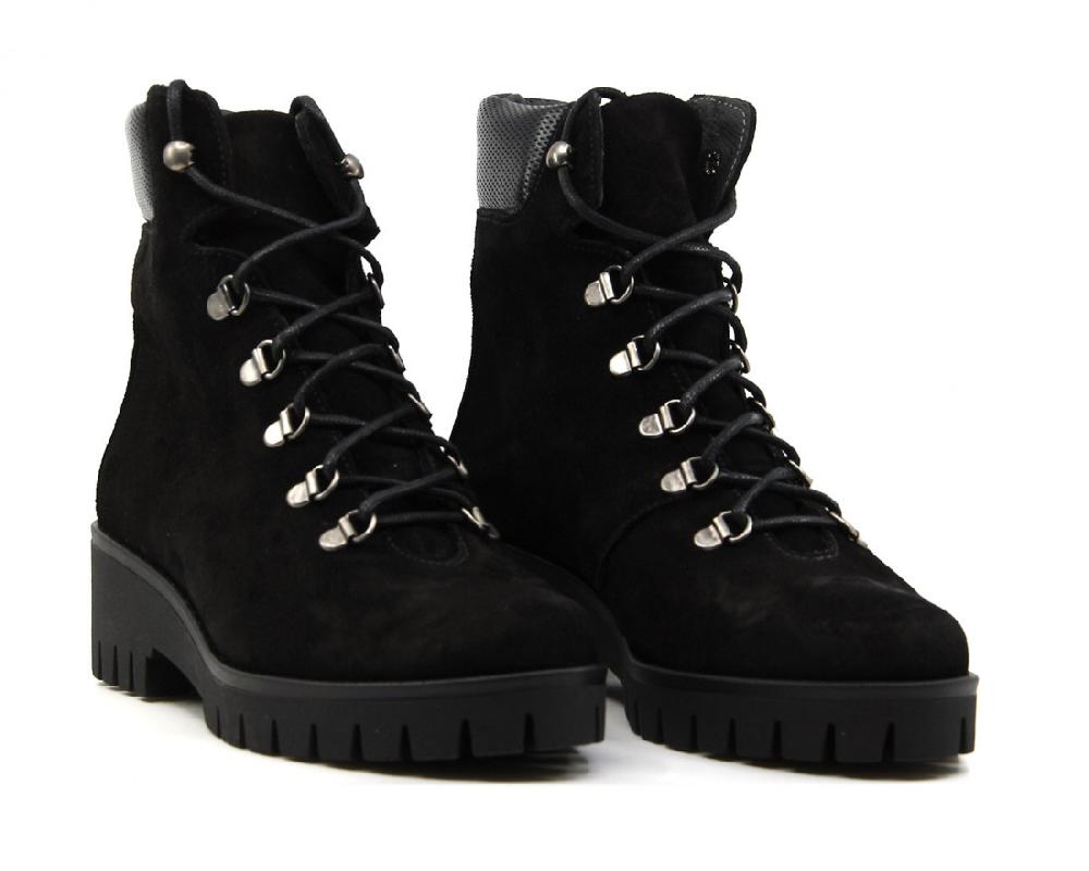 Raquel Perez AYODHYA