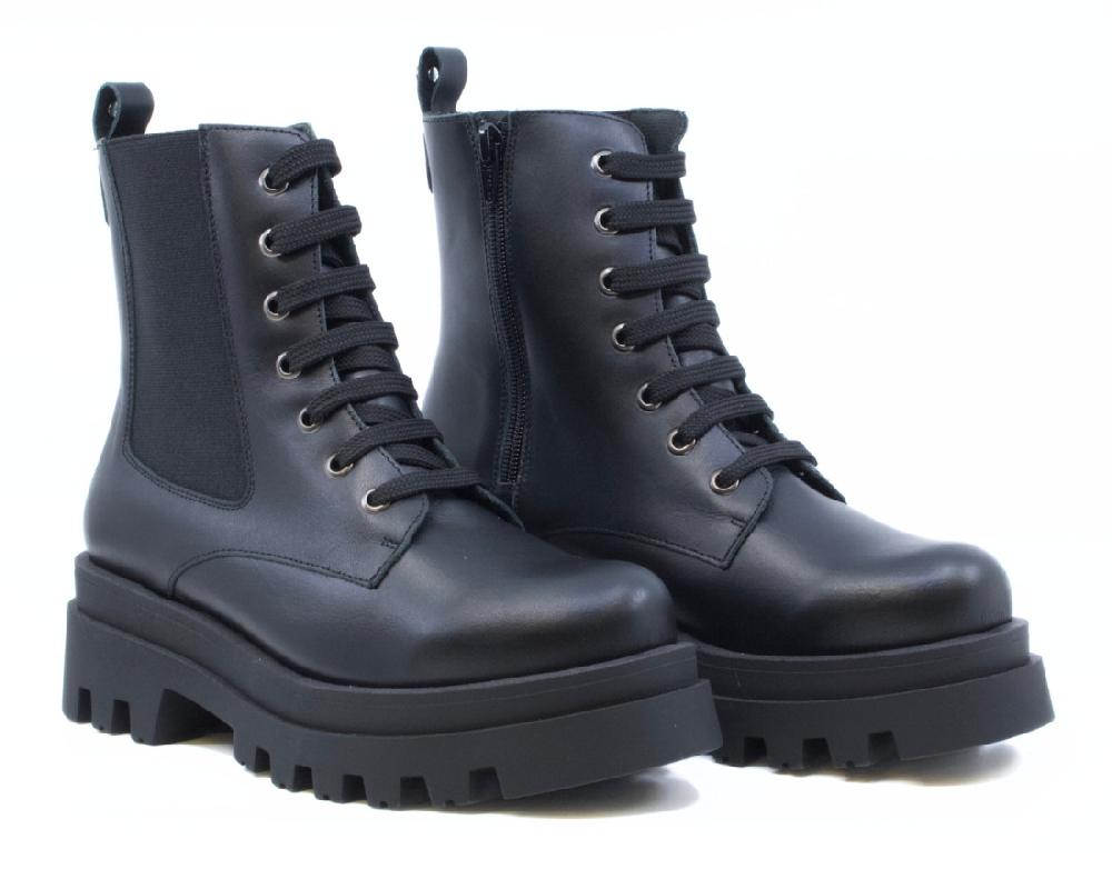 Raquel Perez Bota Doha 23 Negro Mujer