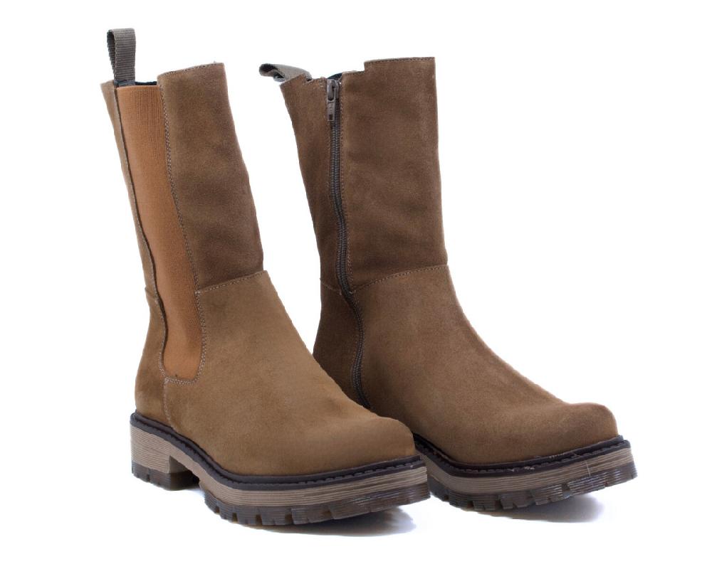 Raquel Perez Bota Herculano Marrón Mujer