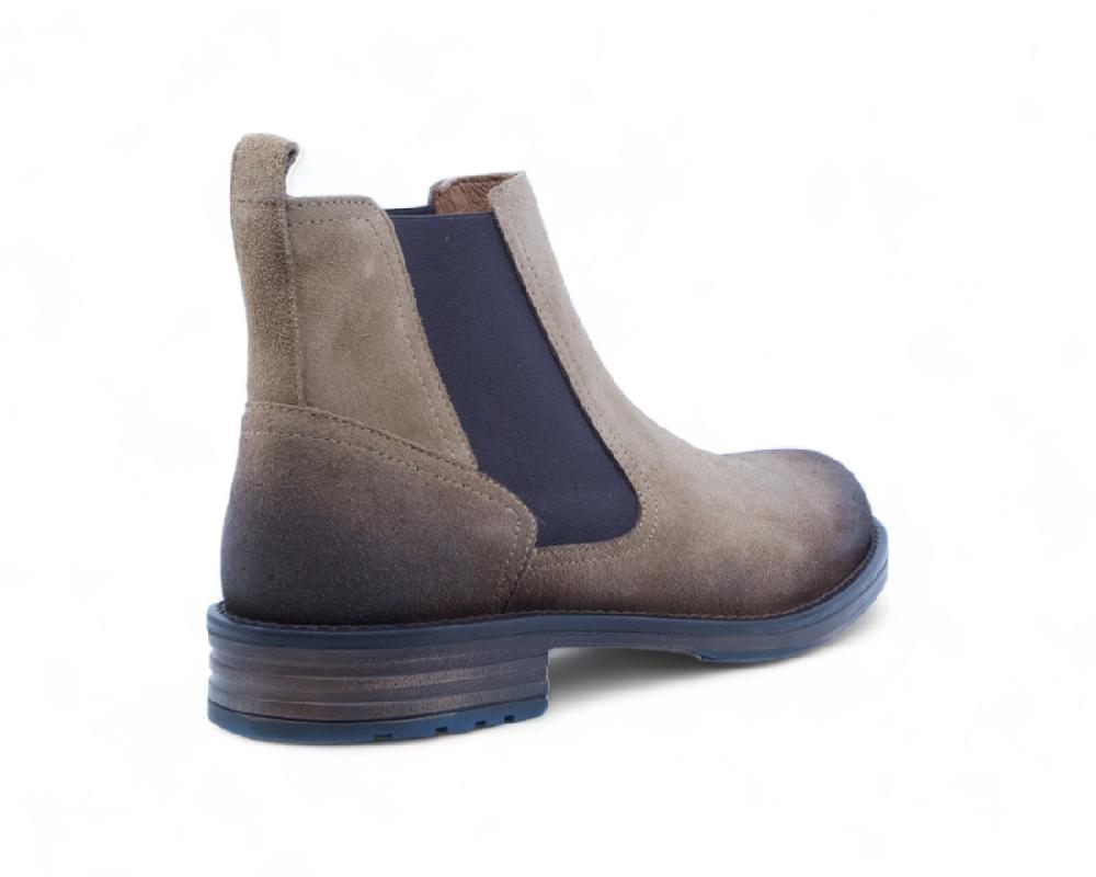 Raquel Perez Botín Travis Marrón Serraje Hombre