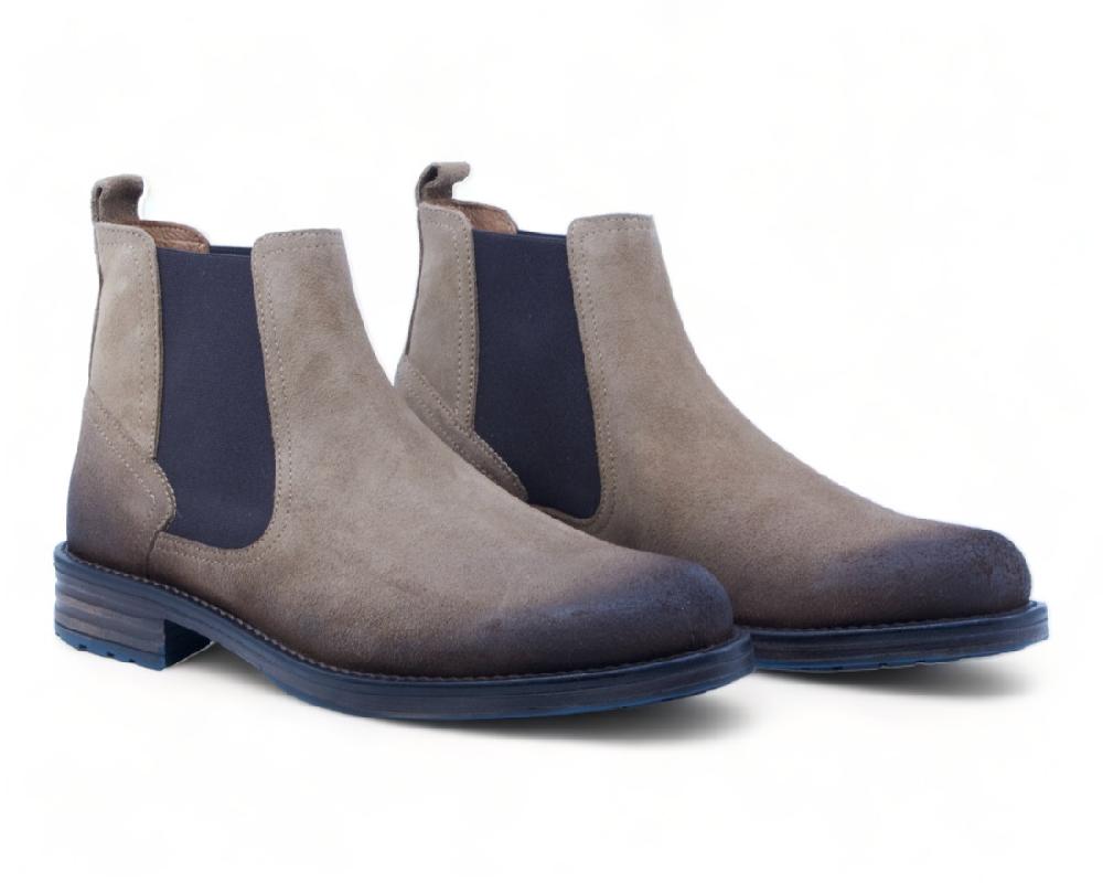 Raquel Perez Botín Travis Marrón Serraje Hombre