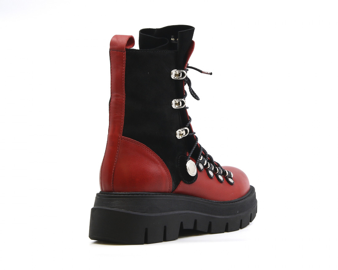 Raquel Perez HIMALAYA