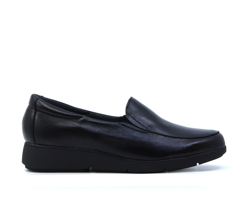 raquel perez LLACOLEN