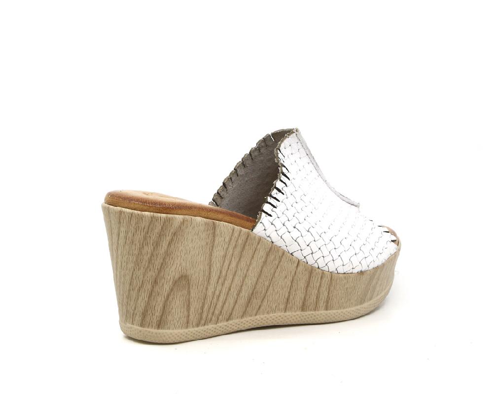 Raquel Perez LOCANDA JUNCO 02