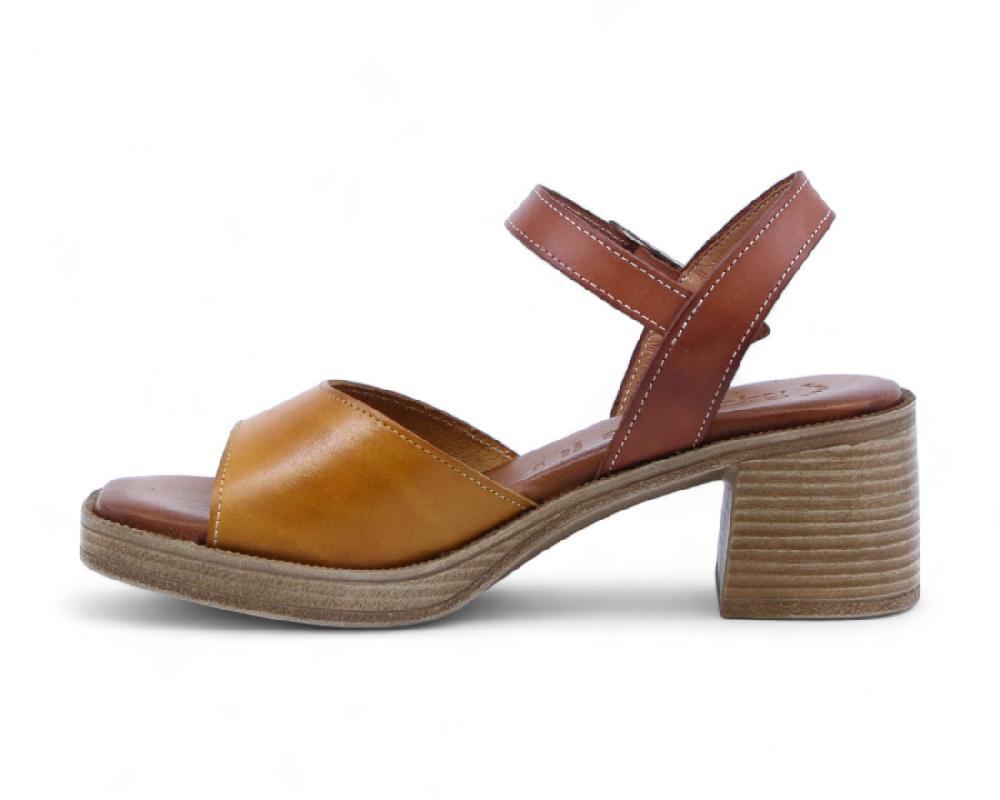 Raquel Perez Sandalia Tacón Pasatiempo Mostaza Mujer